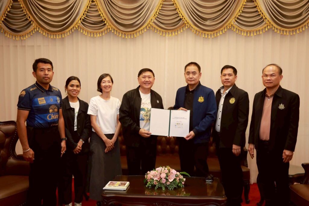 มูลนิธิปลูกต้นไม้ปลูกธรรมะ เข้าพบอธิบดีกรมป่าไม้